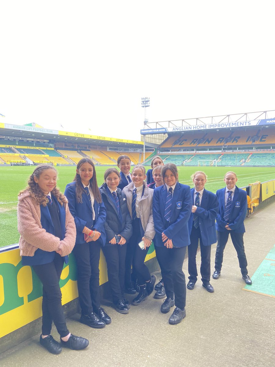 MrHerbertPE's tweet photo. Our Year 7 girls had the opportunity to present their social action plans as part of The Premier League Inspires Challenge at Carrow Road today. Thank you to everyone, they had an amazing time! @NorwichCityCSF @NorwichCityFC @aoifelinehan3 @AsaSaunders19 https://t.co/RPeqvHUTzH