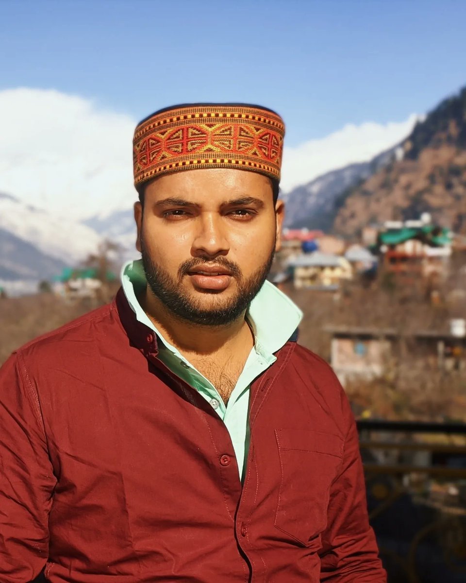 AbhayVarn's tweet photo. Take me to the Mountains and Hills ⛰️😍😊
Enjoying the Moment❤️
Now i have trained my body and souls that i can surviving -5° in polo T-Shirts
#LoveAV🧡 https://t.co/tP0g4MNw1m