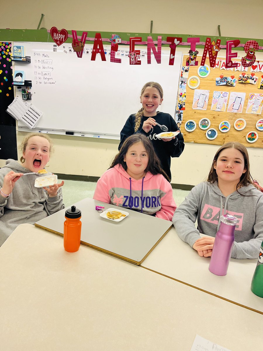 Melissa Connors tweet media