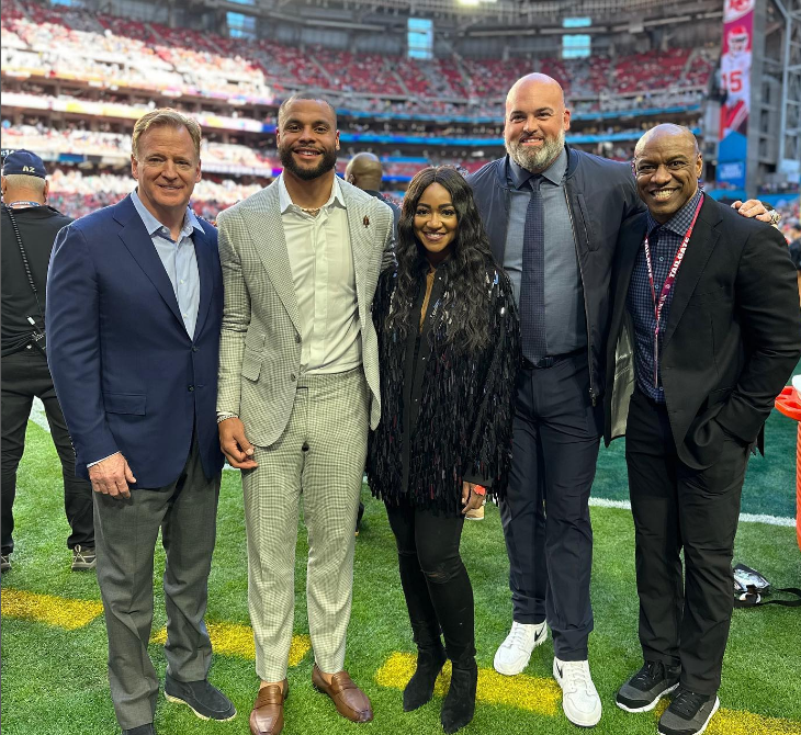 BetRivers Network (@brnpodcasts) on Twitter photo The Sweet Life with Brittney Payton!
<a href="/BrittneyPayton/">Brittney Payton</a> and her brother <a href="/paytonsun/">Jarrett Payton</a> recap Super Bowl weekend and their involvement with the NFL "Man of the Year" award.
Listen to the episode:
🎧Apple Podcast: bit.ly/3SlW8Jk The Sweet Life with Brittney Payton!
<a href="/BrittneyPayton/">Brittney Payton</a> and her brother <a href="/paytonsun/">Jarrett Payton</a> recap Super Bowl weekend and their involvement with the NFL "Man of the Year" award.
Listen to the episode:
🎧Apple Podcast: bit.ly/3SlW8Jk