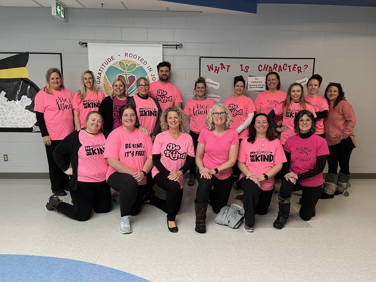 StTheresaOCSB's tweet photo. Supporting pink t-shirt day!#ocsbBeCommunity https://t.co/lP9OaAARju