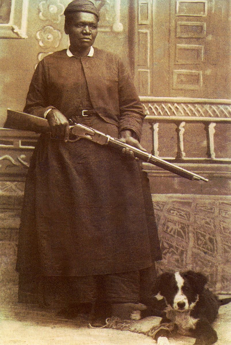 outsiderspod20's tweet photo. Mary Fields, aka Stagecoach Mary, a former slave, was hired at 60 years old as a mail carrier because she was the fastest applicant to hitch a team of six horses. She was the first black woman employed as a mail carrier by the US Postal Office #BlackHistorymonth https://t.co/oy6WhuFrfh
