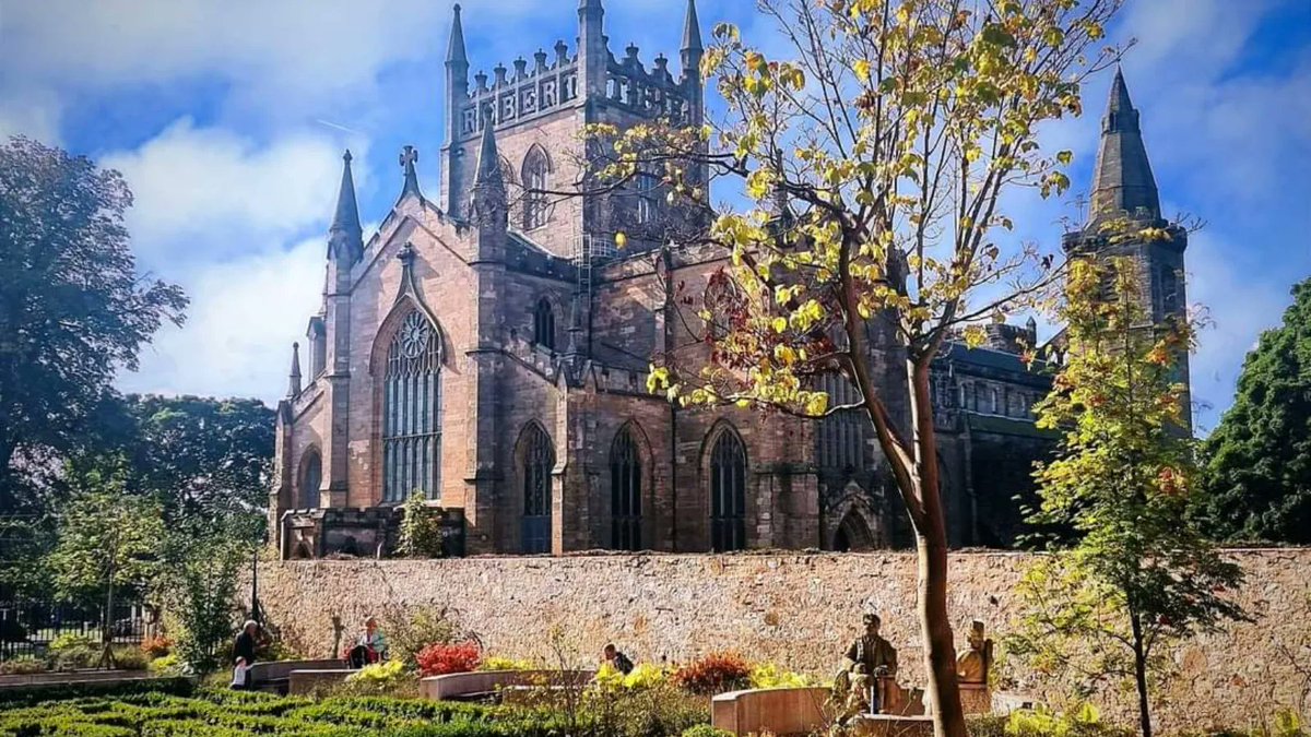 LoveDunfermline's tweet image. Hello @GoRuralScotland @KatieMacL @CasMillar Its great to be chatting with you in #ScotlandHour tonight