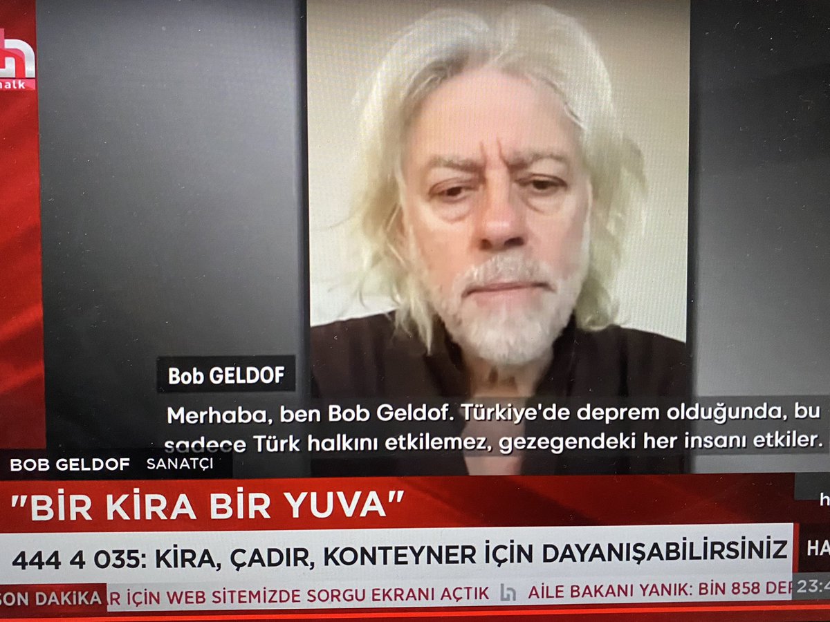 Tunç Soyer şunları söyledi:'Bob Geldof,depremzede vatandaşlarımıza destek olmak için imzalı gitarını bize bağışladı.
Gitarın açık artırmasını 20 bin TL ile başlatıyor,tekliflerinizi bekliyoruz.”Dedi.
Bob Geldof” Bu siyaset zamanı değil.Bu paylaşılan insanlık için bir andır.”Dedi.