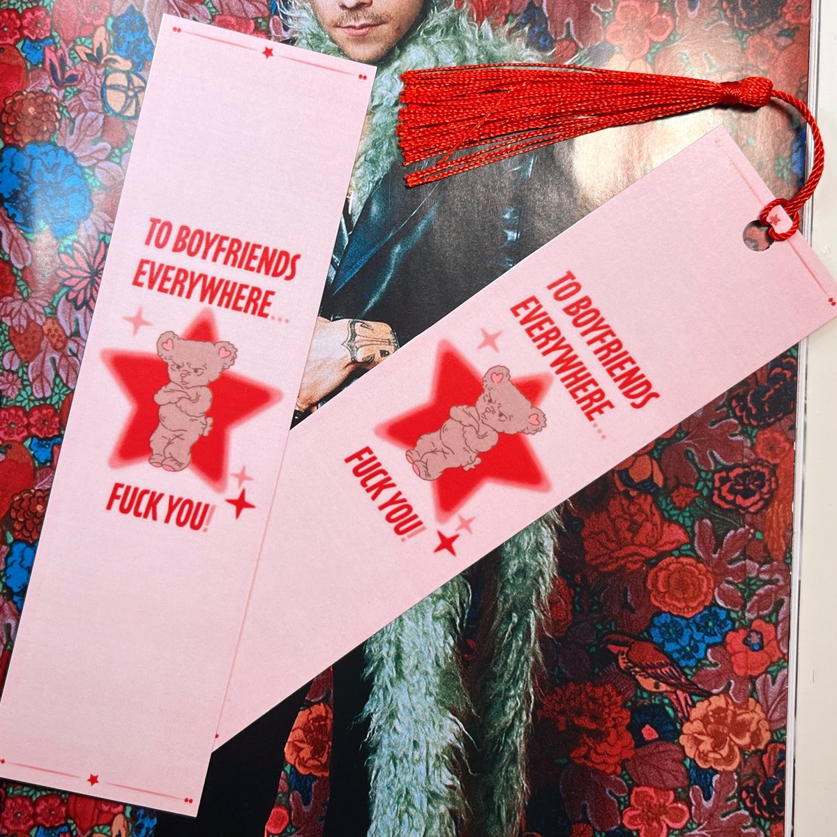 knottedcherries's tweet photo. the grapejuice and boyfriends bookmarks dropping tomorrow at 12pm cst 💐🌟🧸❣️ https://t.co/P3DKZYIfix