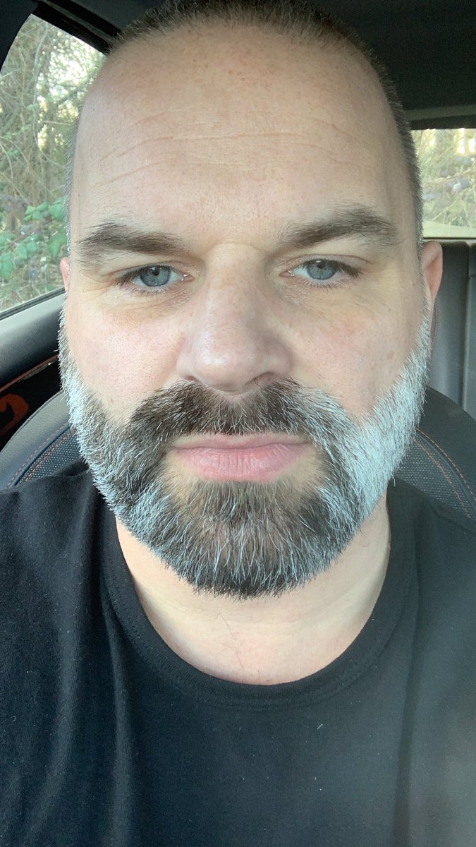 chaiki31's tweet photo. @stevebrown30 This was post Turkish 💈 #Winterbeard https://t.co/YXa5yJIQGq