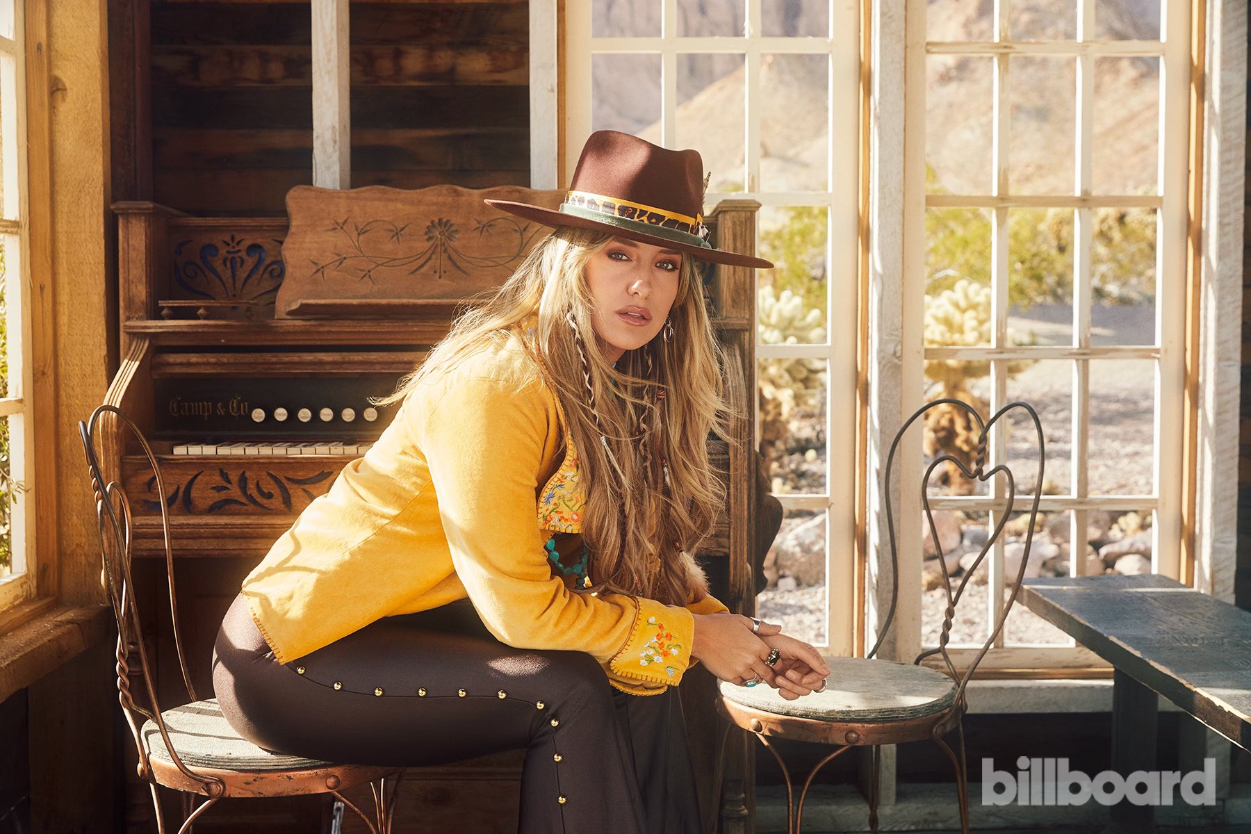 Lainey Wilson on Twitter: "My give a damn was a little busted by year 5