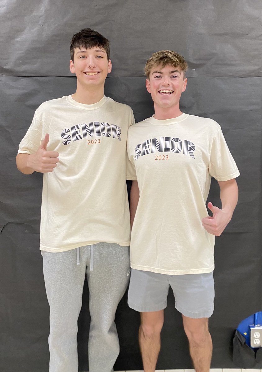 Sr shirts are in!!! See Mrs Jordan to pick yours up or to purchase one of the extras for $22.00