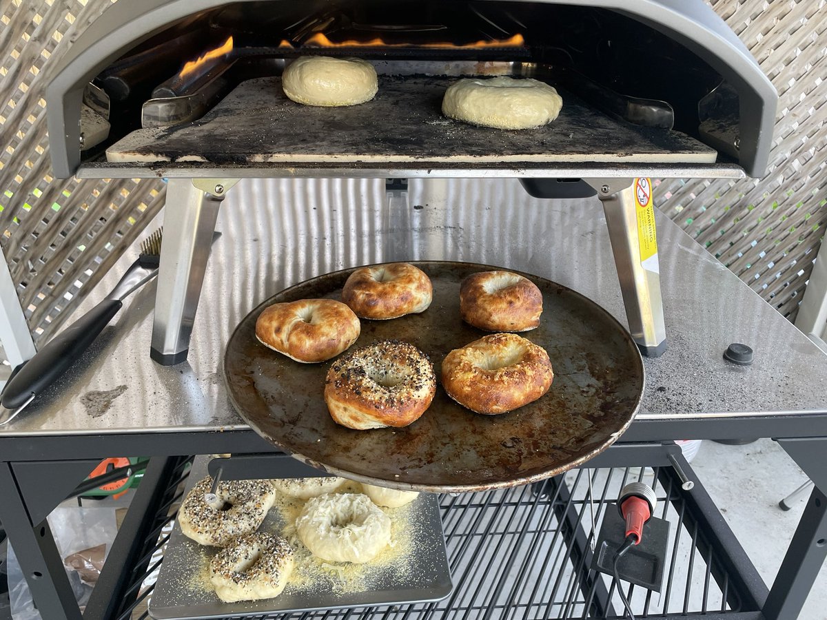 MightE on Twitter "RT ZeRoyalViking Pizza oven bagels 🤔"