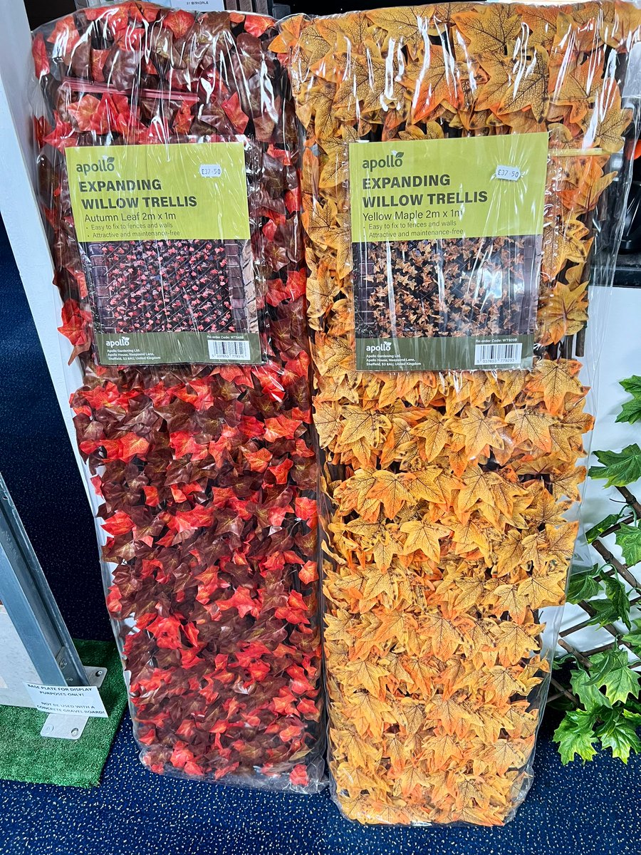 I’ve seen it all now! 😖 To anyone thinking of coating their wall/fence in fake plastic trellis/climbers (yes, you heard me right!), DON’T! 

For less money, you could buy some trainer wire, some native climbers &amp; provide food, shelter and a nesting site for #wildlife 🐝 🦋 🌱