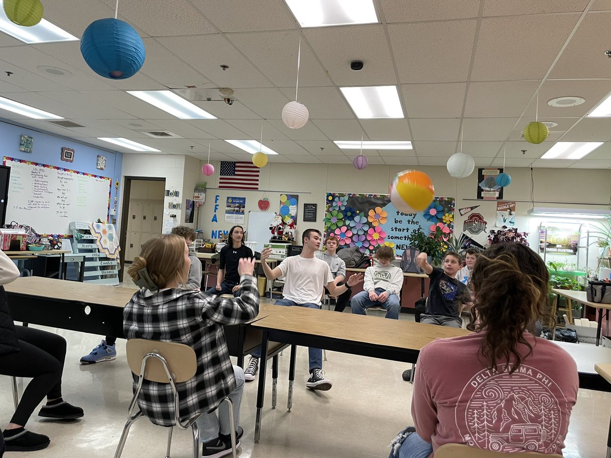 gtownjrhighFFA's tweet photo. FFA Week Beach Ball games were a hit and the 7th and 8th graders had a blast! Always good to hear them laugh and have a good time! #FFAWeek2023 #IgniteInspireInstill https://t.co/K7Z0yFW7qA