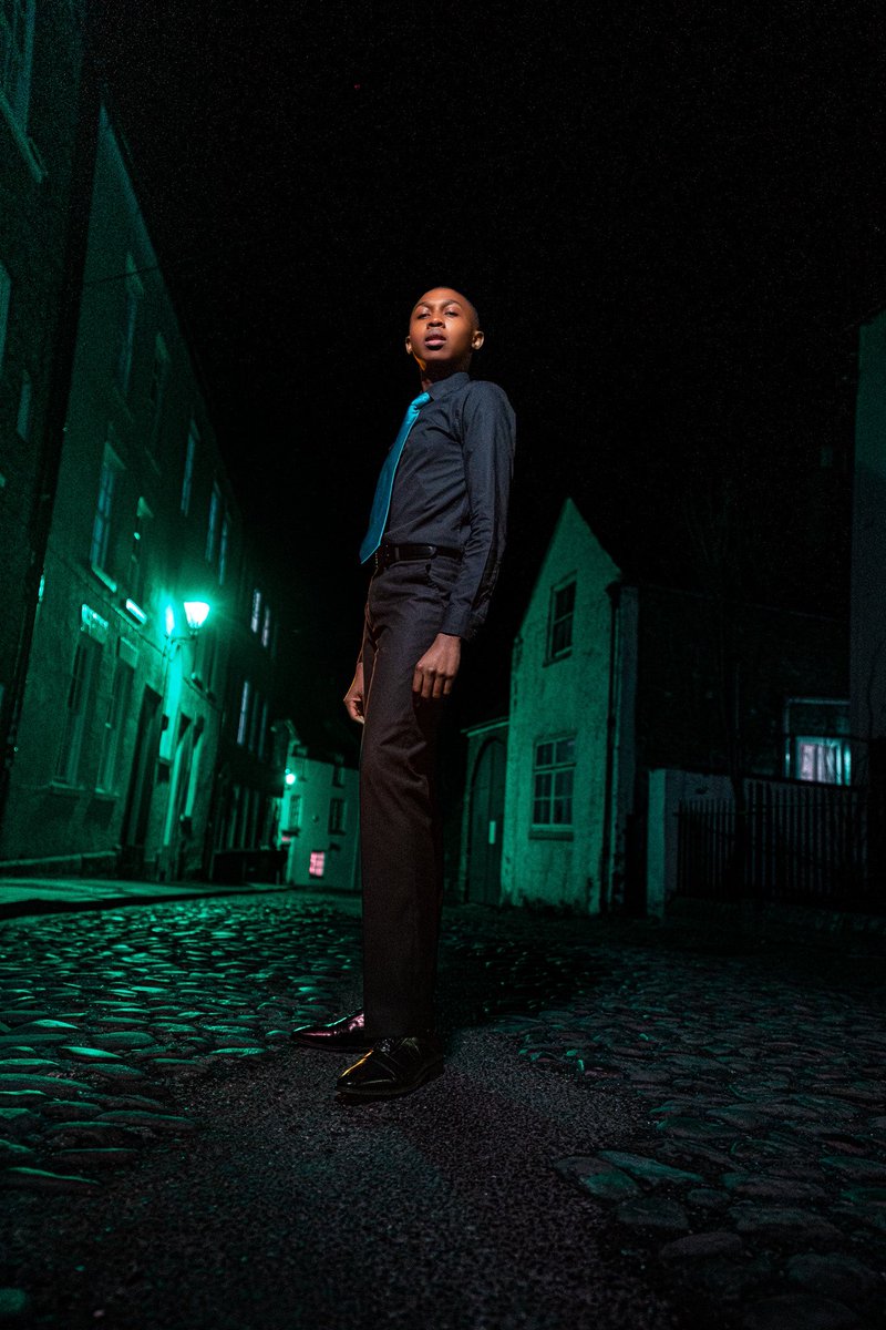 Lengana Mashaphu (Baritone + Treasurer)
Lengana’s energy is unmatched and he is the perfect tonic to any stressful situation. He’s also our 🤑shmoney man🤑 and handles our finances with such organisation and ease, we are so happy that he’s returned to NL  for a second year!