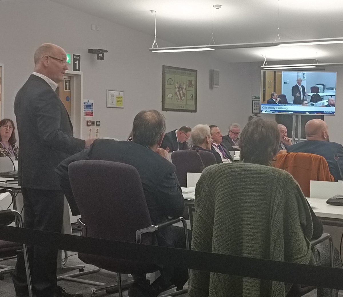 Great to hear Cllr Furlong at the HBBC budget meeting tabling a motion calling on our local pension fund to divest away from fossil fuels

The motion passed after he made a strong case for responsible investments that consider the Paris climate agreement 1.5c target

#LeicsDivest