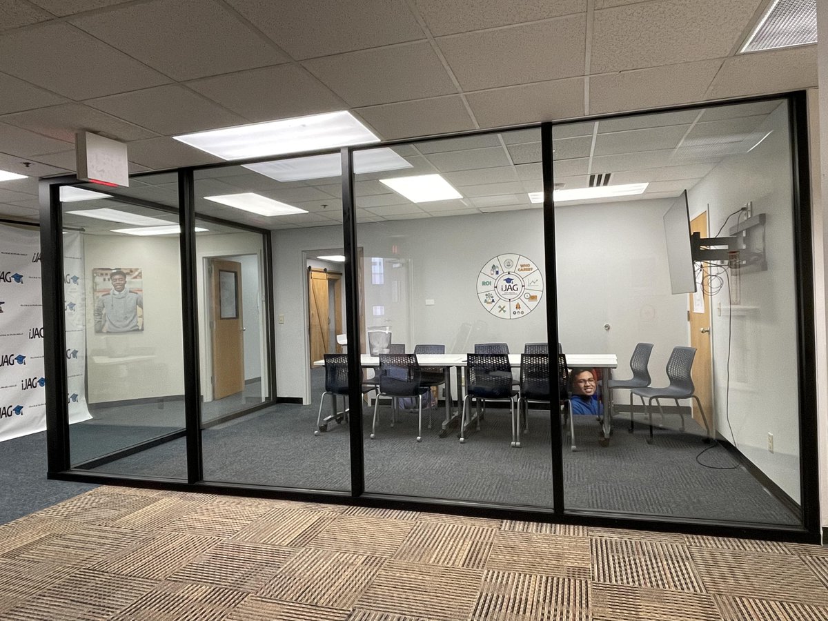 XtremeSvcs's tweet photo. Do you want some extra privacy for your home or office? Custom printed window film is a great way to create more privacy without sacrificing natural light. #CustomPrintedWindowFilm #Privacy #HomeSecurity #iJag https://t.co/mV8EJ4uKC6