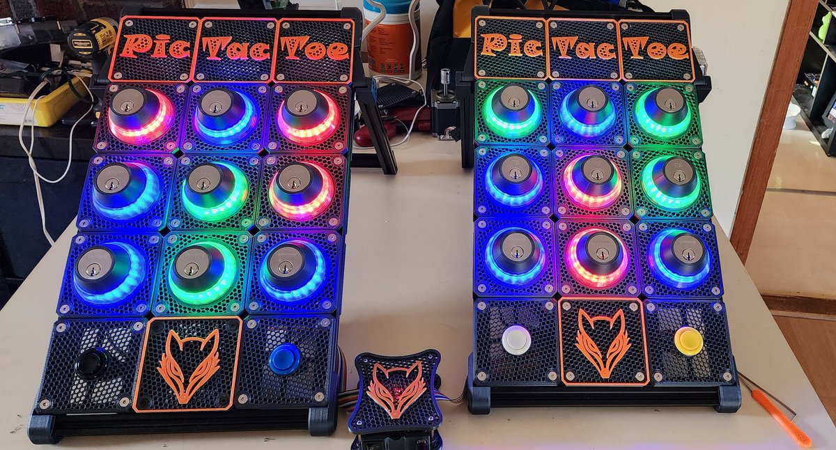 Fox_Pick's tweet image. We have some AMAZING news yall!!! After 3 years of development we have officially completed #PicTacToe!!! It will be premiered at @BsidesHbg on March 11th!!! We hope to see you at a con this year to try out our new head to head lockpicking game! #LockPick #challenge #NewGame