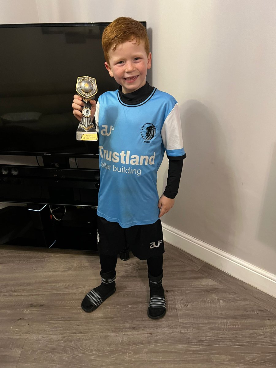 mhs_u7's tweet photo. Good in house friendly tonight against @u7_barca. Both teams working hard, some good football and goals by both sides.

MOM - Theo really calm in front of goal tonight great to see ⚽️🔥 https://t.co/9oKkx0Gy0k