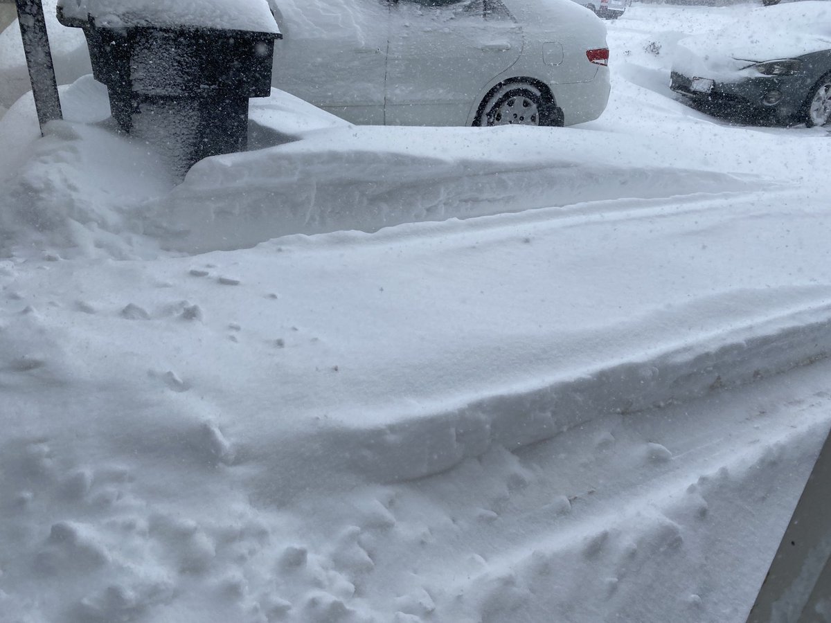 Another reason why I love my Ford Expedition aka The Beast - I can get in and out of my driveway before it has been shoveled #storm #winter #Ford #Wednesdayafternoon
