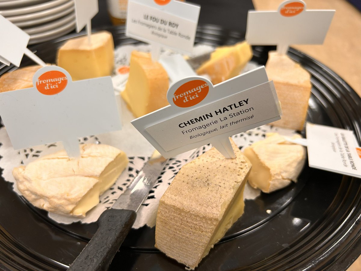 AgWomen_Canada's tweet photo. Belle journée à INPACQ 👌
#LaitBio et fromage 🧀 🤤
🐄🐄🐄
#Vetoquinol https://t.co/dn2VTzH42U