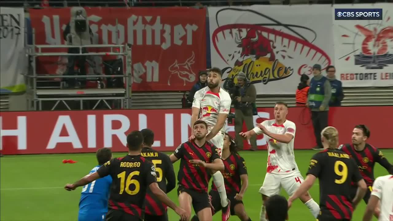 Joško Gvardiol catches Ederson dancing on his line and Leipzig are back in this one. 🌶”