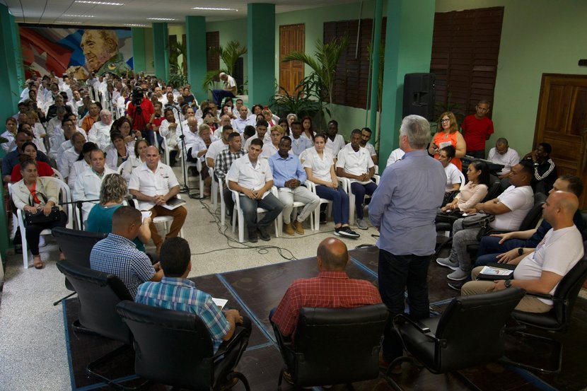 DeivyPrezMartn1's tweet photo. Las próximas elecciones nacionales serán otro hecho de valentía y de democracia en #SanctiSpíritusEnMarcha y toda #Cuba #MejorEsPosible @DiazCanelB @DrRobertoMOjeda @MMarreroCruz @AsambleaCuba  @TeresitaRomeroR @MEspirituana https://t.co/o3GnPkXu7w