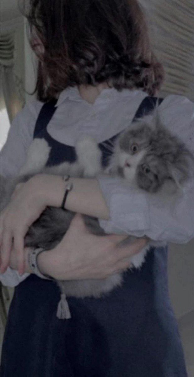 كـٍُل الـحالات النـَُفسـٍُٓيه اللـي يـٍُِمر فيـٍُها الانـٍُسان انـا اختٍمـُها بيـٍُوم واحـُِد .🤍