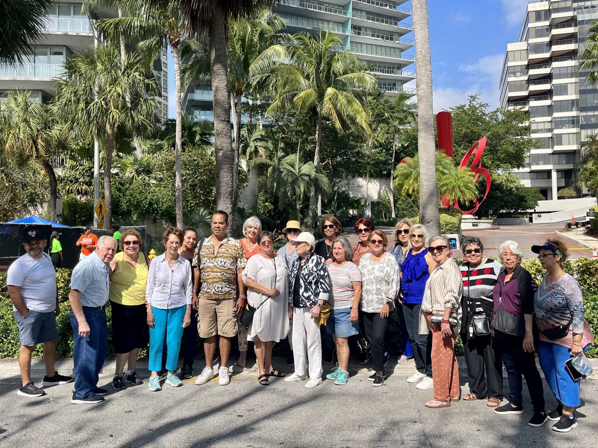 miamiparks's tweet photo. Shenandoah Park’s
Active Adults Program attended the #coconutgroveartsfestival this past weekend and had an incredible time! Did you attend this year’s festival? #MiamiParks #Miami #ThingstoDoMiami #CityofMiami #ActiveAdultsProgram #ActiveAdults #Arts #Parks #Recreation https://t.co/ZHrm8K58TU