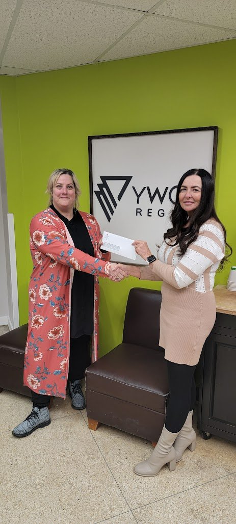 Today our Women's Committee Chair, Angie Oshust was happy to present a donation to <a href="/YWCARegina/">YWCA Regina</a> and the Isabel Johnson Shelter on behalf of <a href="/UniforTheUnion/">Unifor</a> and their Social Justice Fund. #community #yqr #helpingothers