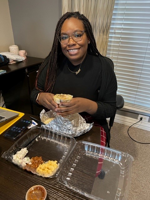 Arboretum_TX's tweet photo. The Madison Arboretum Team enjoyed a delicious lunch today from SLAB BBQ &amp; Beer!
We highly recommend checking out some of the great sandwiches they have to offer.

#EatLocal #LoveWhereYouLive #Austin #SlabBBQ https://t.co/KgGaE5AuTY