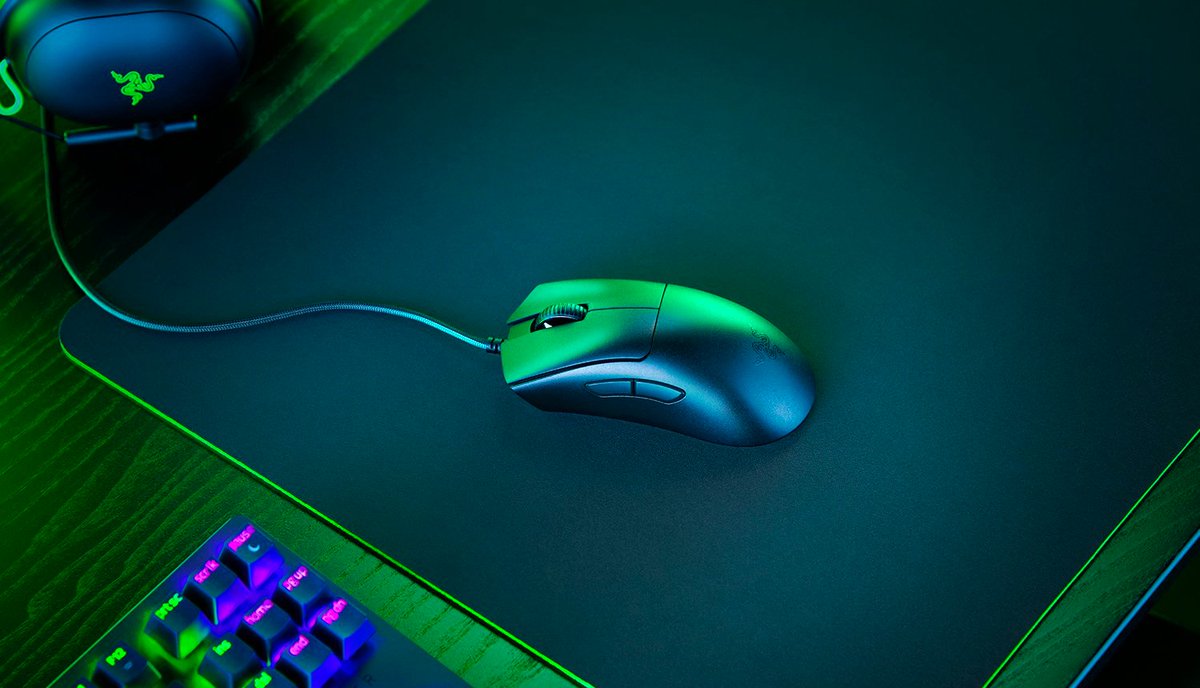 mechkeysStore's tweet photo. Experience unrivaled aim and precise accuracy with the all-new Razer DeathAdder V3 wired gaming mouse. It supports Razer's Focus Pro 30K Optical Sensor and their high-speed HyperPolling Technology for an ultra-fast response!!

https://t.co/Gjak3Q4AgZ

@Razer #DeathAdderV3 https://t.co/mmnYld0IZC
