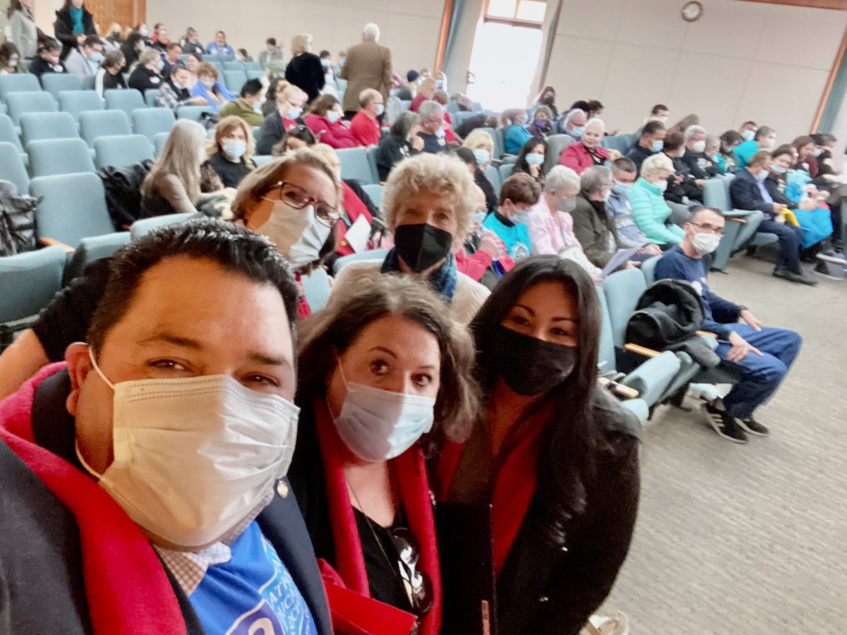 NoelCandelaria's tweet photo. Monday, I proudly stood w/educators from across New Mexico to demand passage of #HB102.
This crisis can’t be ignored any longer. The benefits & effects are clear if the legislators ⬆️ state investment in the 100% Healthcare Plan in New Mexico.
#NMlege https://t.co/APCKVfFGHA