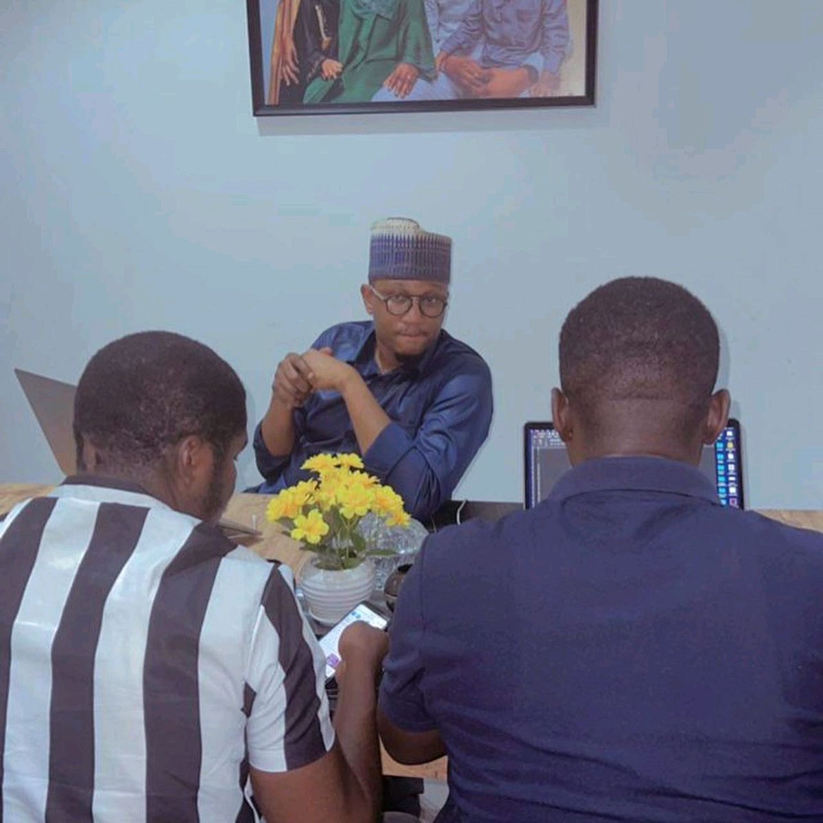 gist24gh's tweet photo. [PHOTOS]+ @sadiqabdulaiabu filling his nomination forms to contest for the Okaikoi Central Constituency Parliamentary Position ahead of the NDC Primaries.

#babasadiq4okc

Credit:@ghhyper1 https://t.co/13ePfDNshM