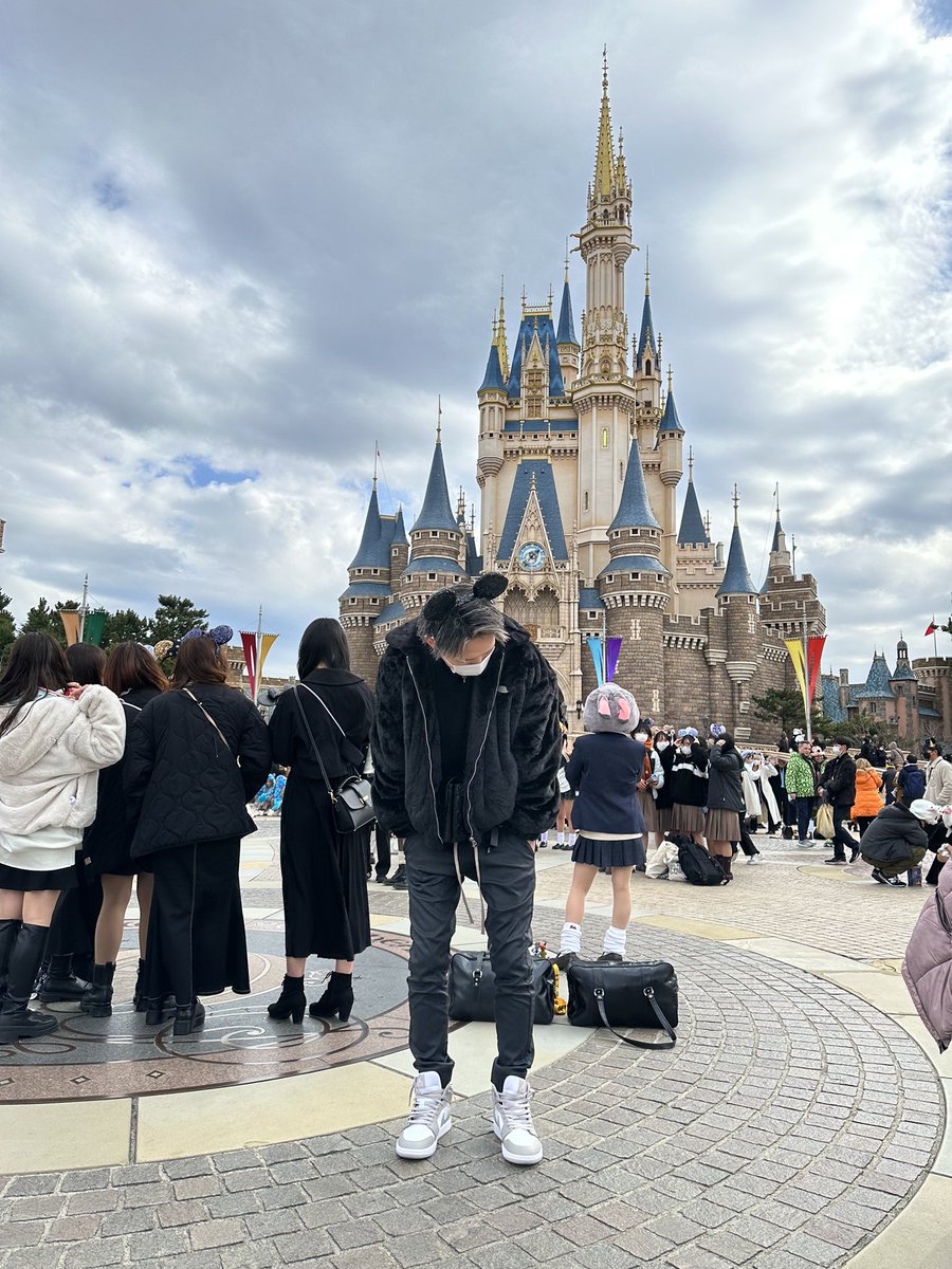 s4xLq's tweet photo. 君が残すジュースを一気にグビッ！ https://t.co/iW8DM9CT3A