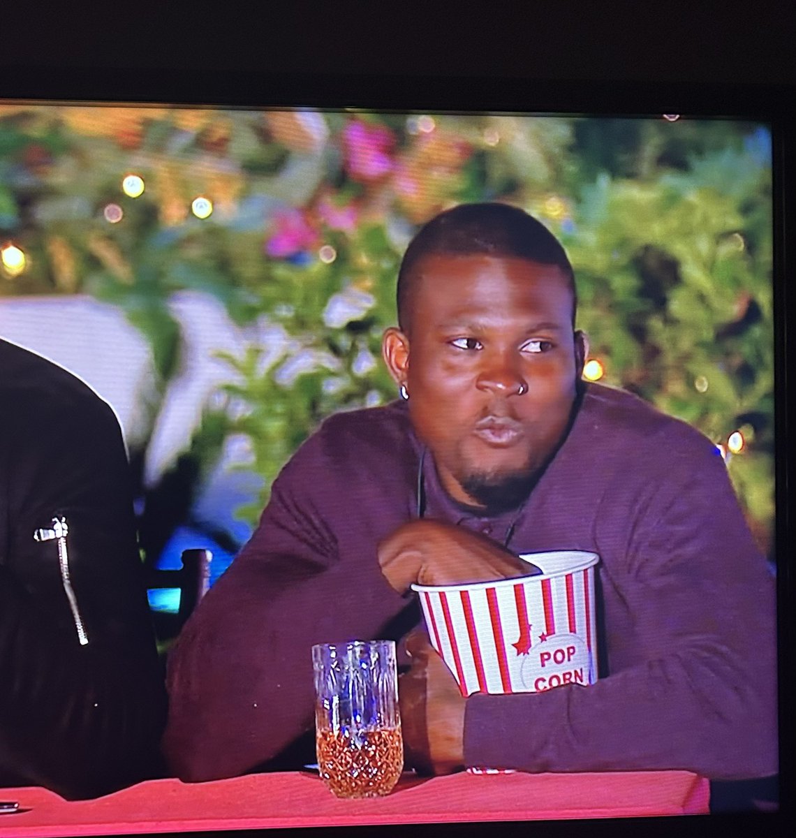 rebeckerbeckett's tweet photo. Martin is a MOOD during this movie night 🤣 #loveisland https://t.co/lP3bwSPNeO