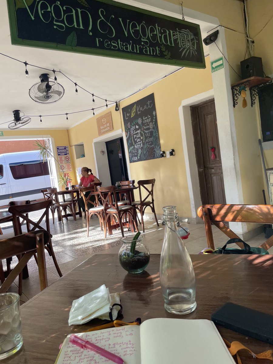 beckylelliott's tweet photo. Post Chichen-Itzรก visit #writingspot , but only after I eat a three course vegan meal #lekaatvalladolid
Iโm exhausted, sunburnt, but so grateful for this little adventure and a full tummy. https://t.co/gz40T50NKQ