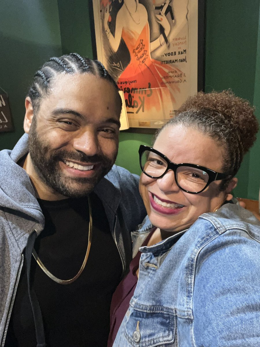 Mus_B_D_Musiq's tweet photo. enjoyed a wonderful evening of live music w/my fave the beautiful @lalahhathaway 💜🎼🎤 #musbdmusiq #concertdiva https://t.co/ljctB8FOaw