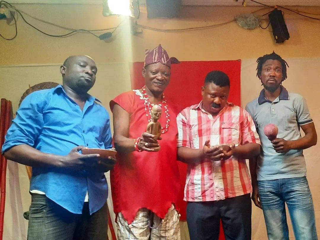 nihiljalloho's tweet photo. Patoksi don carry us go where we no know 😵😩
Wahala!
#akpanandodumaseason8 #akpanandoduma
#setpics
#setshenanigans
#comedians https://t.co/88snIS2VFz