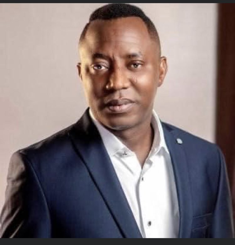 Be smart do your part, vote Omoyele Sowore of AACPARTY for a better Nigeria. #WeCantContinueLikeThis #SoworeMagashi2023 @YeleSowore