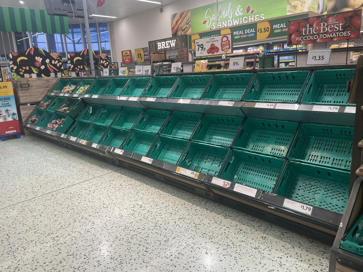 No1FarmerJake's tweet photo. #Tewkesbury @morrisons light on 🍅🍅&amp;🫑🫑 are we worried about #food security? I suggest we are, @theresecoffey didn’t seem bothered at #NFU23 today. @NFUtweets https://t.co/rbw28mHvsM