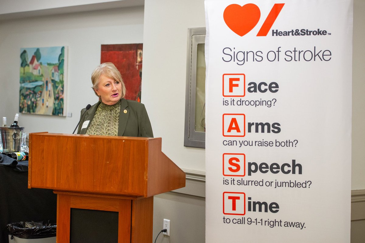 MurphyGallagher's tweet photo. I had the honour of speaking at @HeartandStroke's #HeartAtThePark event where we discussed the importance of their FAST campaign. Recognizing the signs of stroke and calling 911 for an ambulance are key to improving chances of survival and recovery. Act FAST. https://t.co/Bi9DmIqgEO