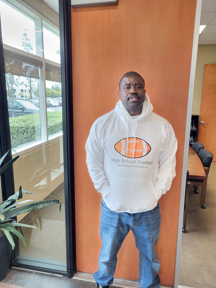 HSFNet's tweet photo. Calling all High Schools across the US.  We're offering a 50 percent discount on websites for your program.

You can reach me on Twitter or at ulamin@highschoolfootball.co .  Let's make this a winning year!! https://t.co/kwFXKi7CgL
