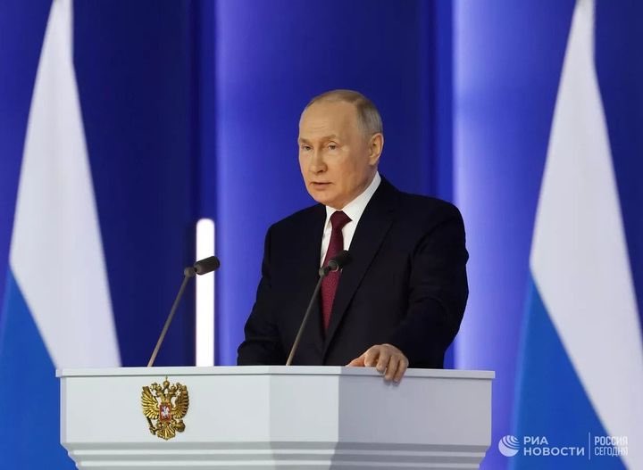 PommierJacquel1's tweet photo. La 🇷🇺ne veut pas être touchée et affectée par la dérive décadente de l'Occident.
Je pense qu'il faut respecter ce choix de civilisation.
#Poutine se positionne désormais comme le leader chef de file de la résistance au modèle décadent de l'Occident #PoutineDiscours https://t.co/om8fKE7cNw