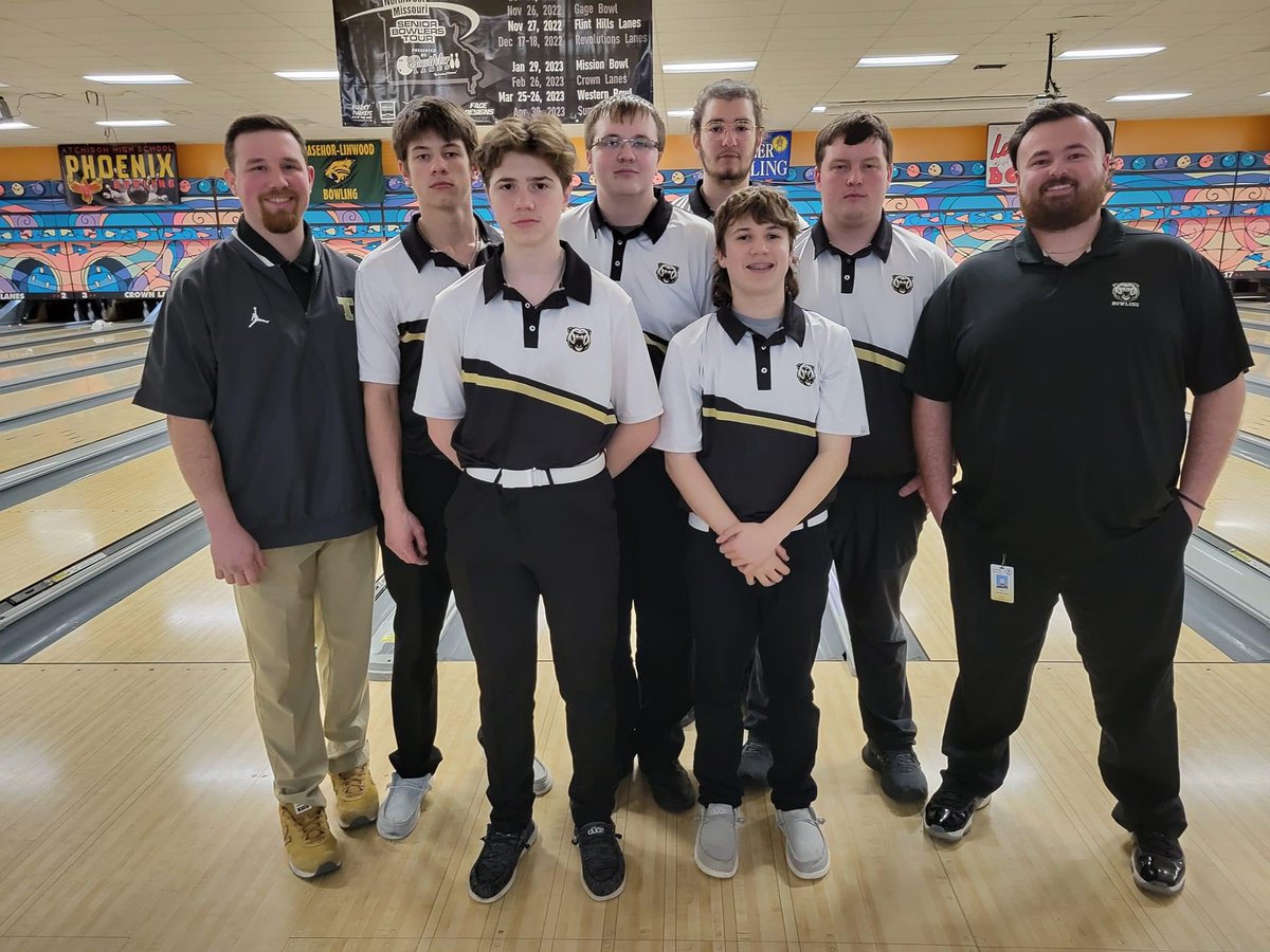 Turner Bears going BACK TO STATE! Congrats to all of our Bowlers this year and a big congratulations to Jr. Taylor Kessler taking 2nd overall at the meet! <a href="/DotteSportsPix/">Dotte_Sports_Shots</a> <a href="/TUSD202/">Turner USD #202</a>