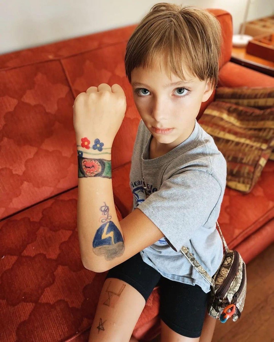 EpiscoWitch's tweet photo. Please share with KY connections. I have Leo’s permission to share the photo. 
This is my kid, Leo. They are smart, funny, and incredibly kind. If HB470 goes through, their life is in danger. The #1 thing you can do as a KY resident is Call1-800-372-7181 to record your opposition https://t.co/fM6csEJtit