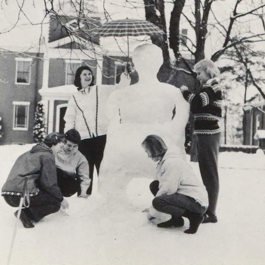 UNE Library Services tweet media