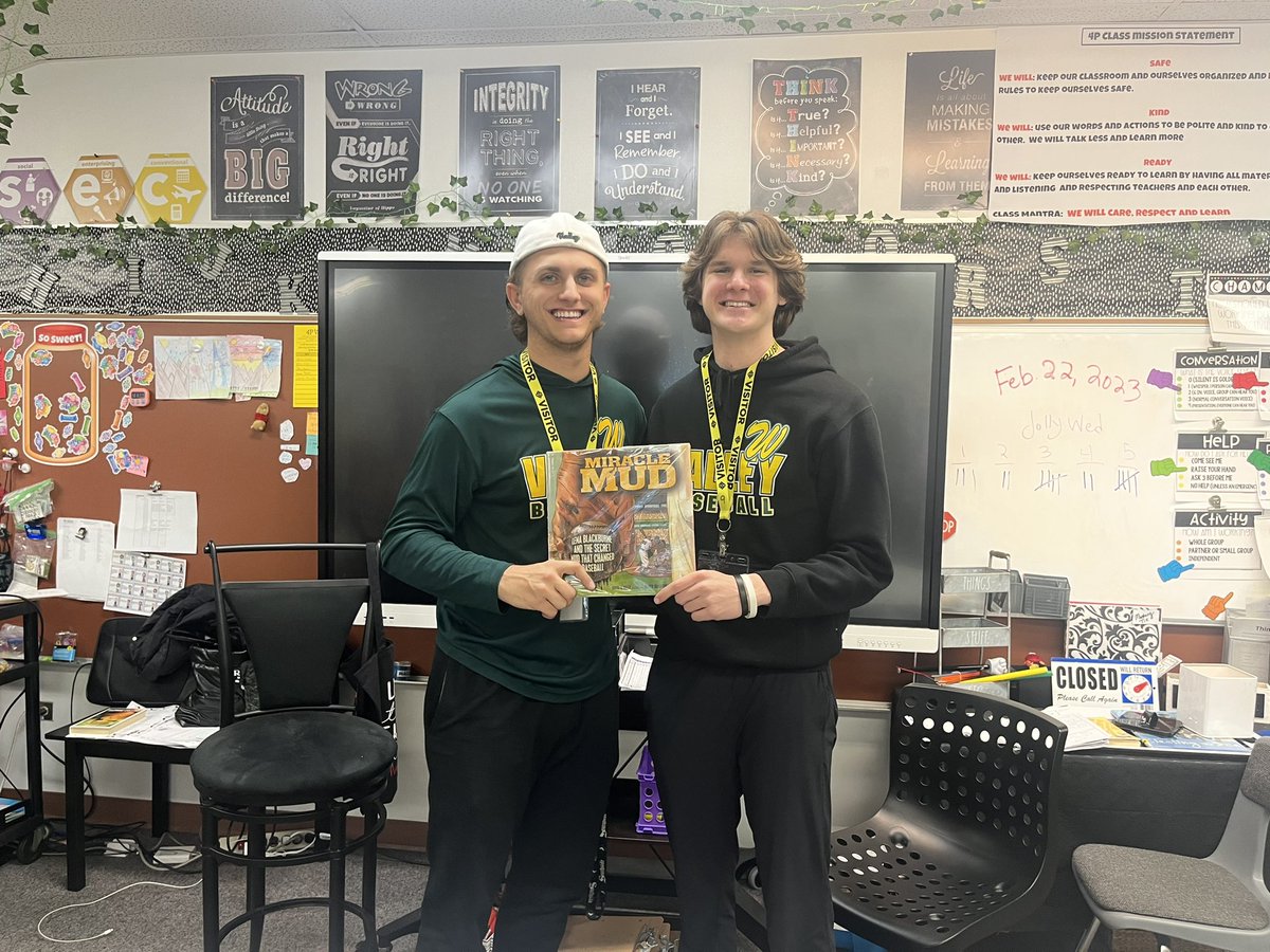 LPietryk's tweet photo. WV Varsity Baseball boys surprised McCarty 4th graders as Mystery Readers! Thanks Blake, Carter, Riley and Nick!!
Way to be leaders for our future Warriors!!@mustangpride204 @LPietryk @wvhsbaseball @ https://t.co/Hm9INYldPX