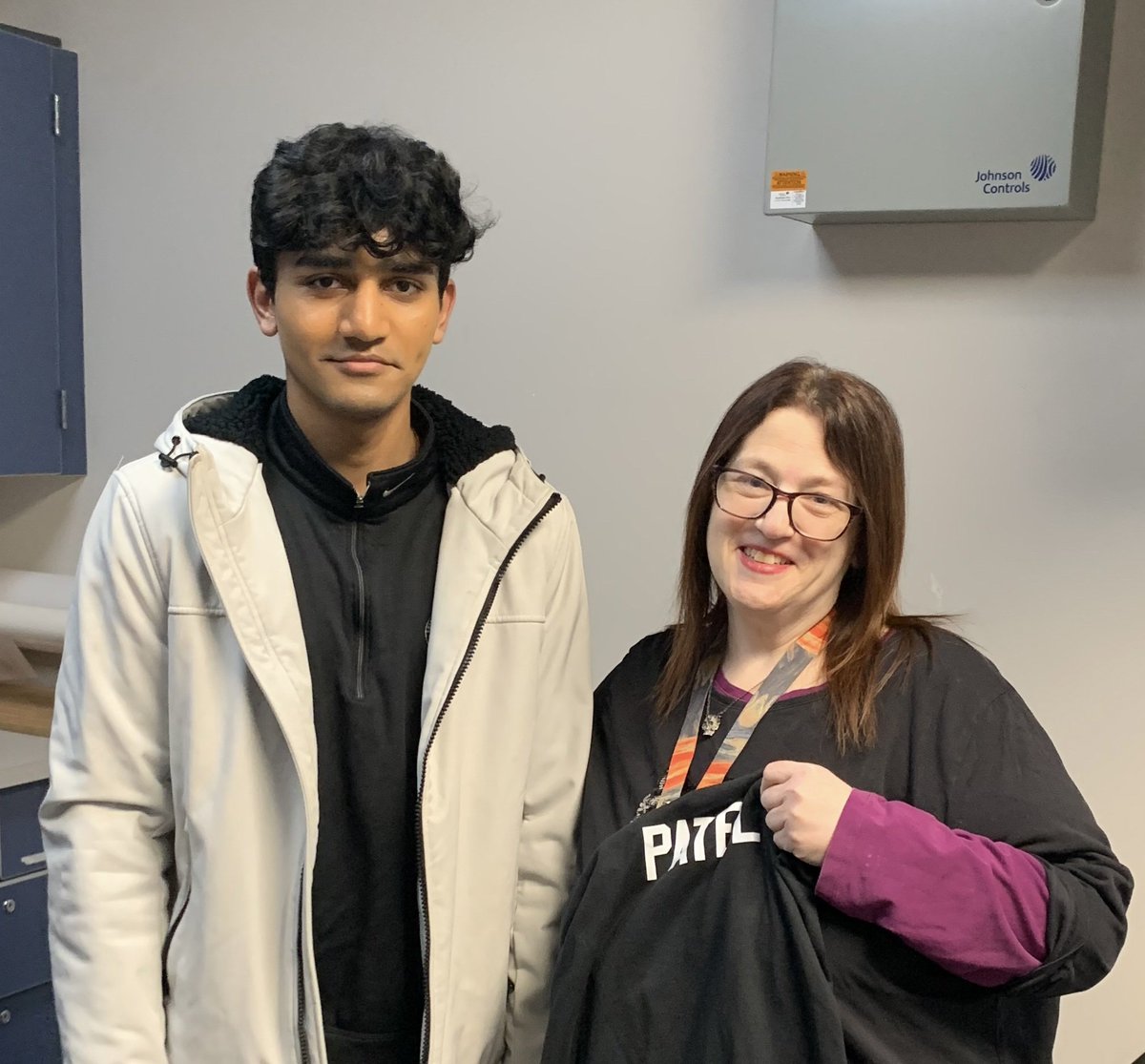 TrumanLieberman's tweet photo. So special to be honored today by student athlete Rishi Patel.  #btsdtigers #ShirtOffMyBack https://t.co/bj4Xt6qCeJ