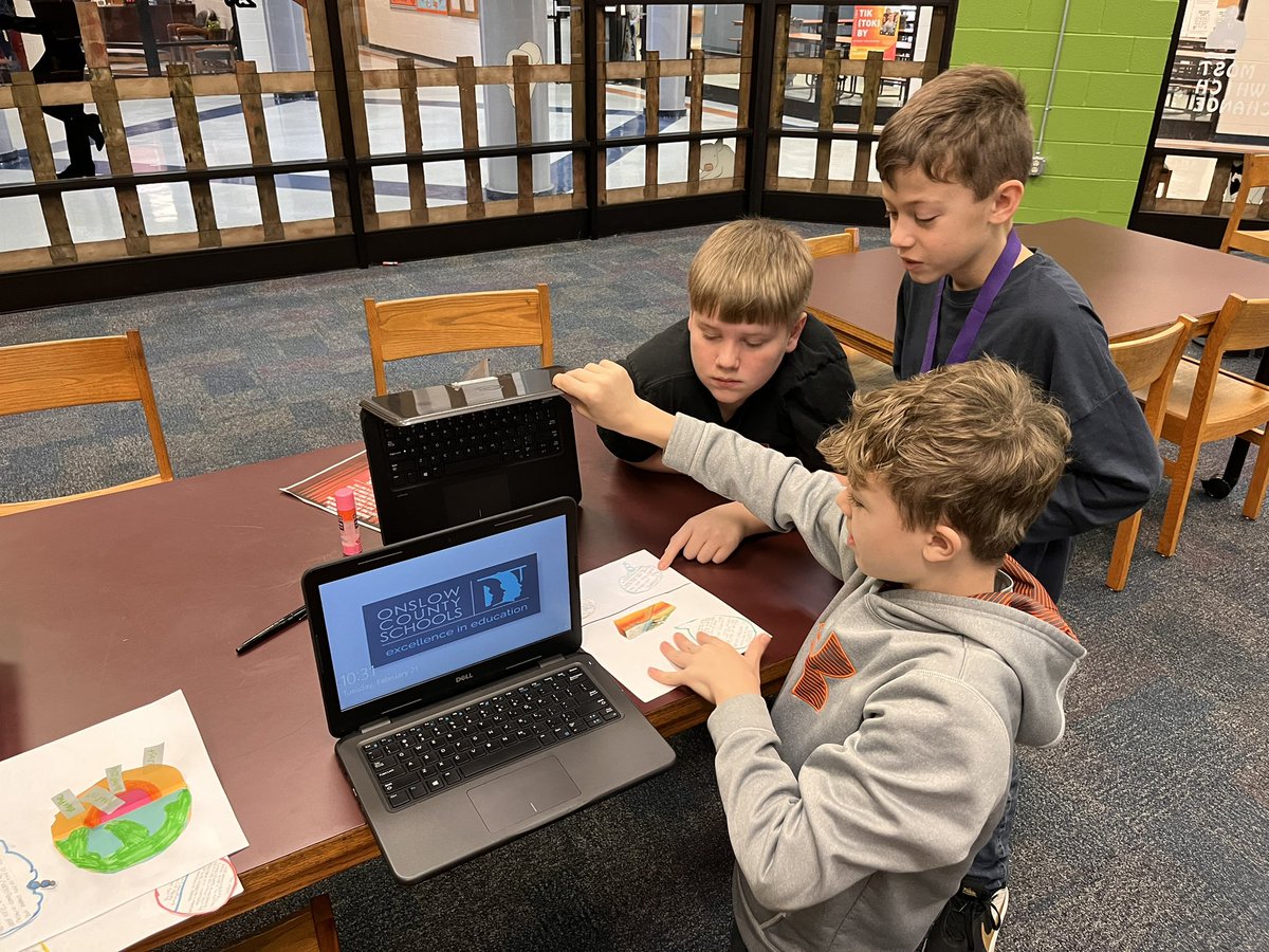 SachelleD's tweet photo. @TeacherLeader22 and I finished up our paper slide project with 6th grade science!! There were some pretty cool projects recorded with @MicrosoftFlip #onslowdlt #avidtudesw #edtech #flipforall https://t.co/WS0jH6AP1h