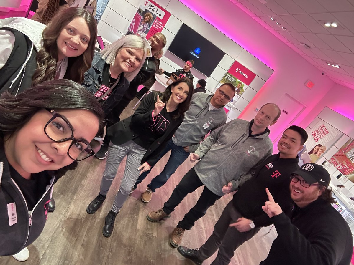 Laura Doden tweet media