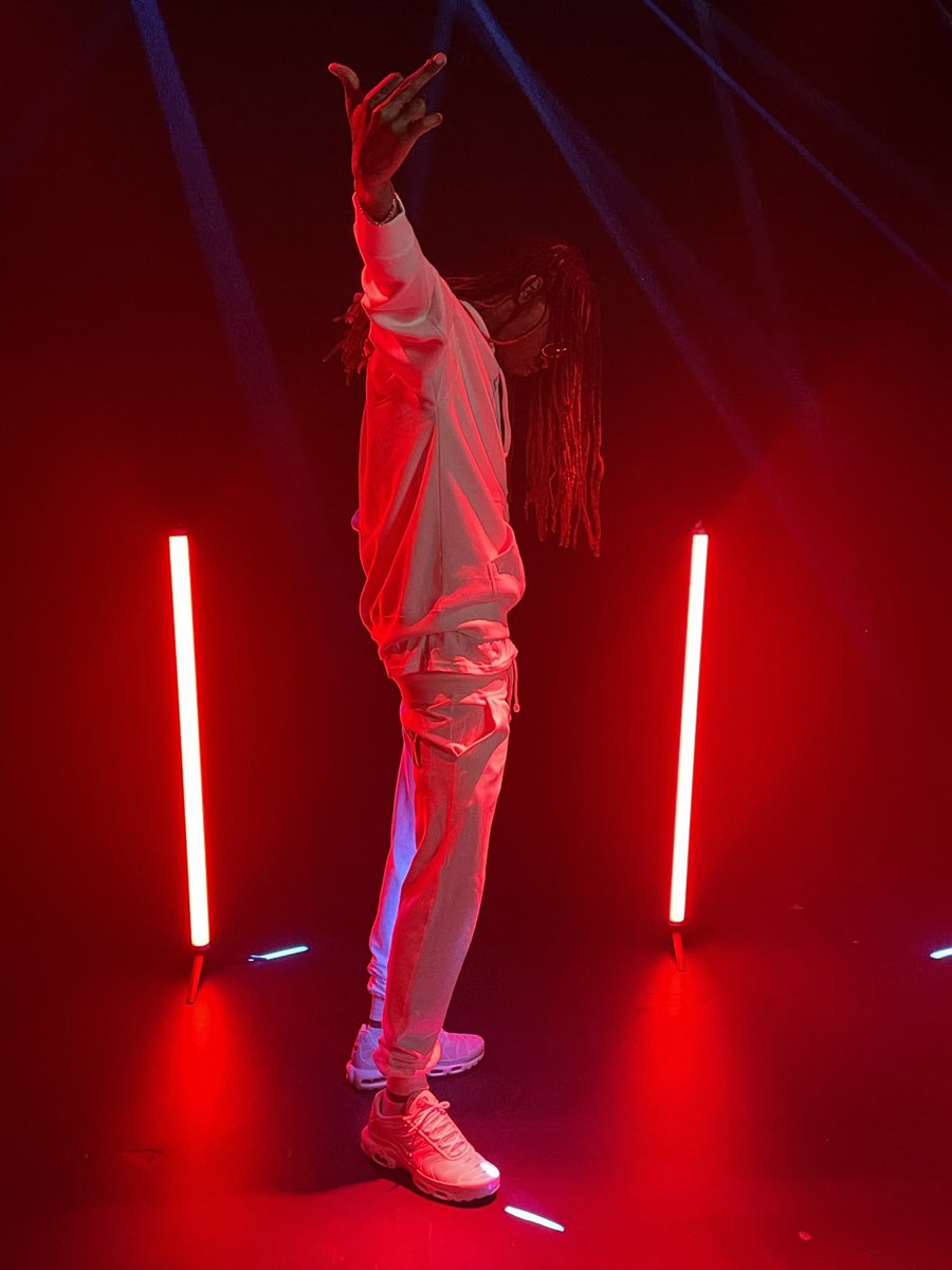 ADGrandFOC's tweet image. I know they hate to see me shine cause it ain’t them… #2fly ✌🏾🦅