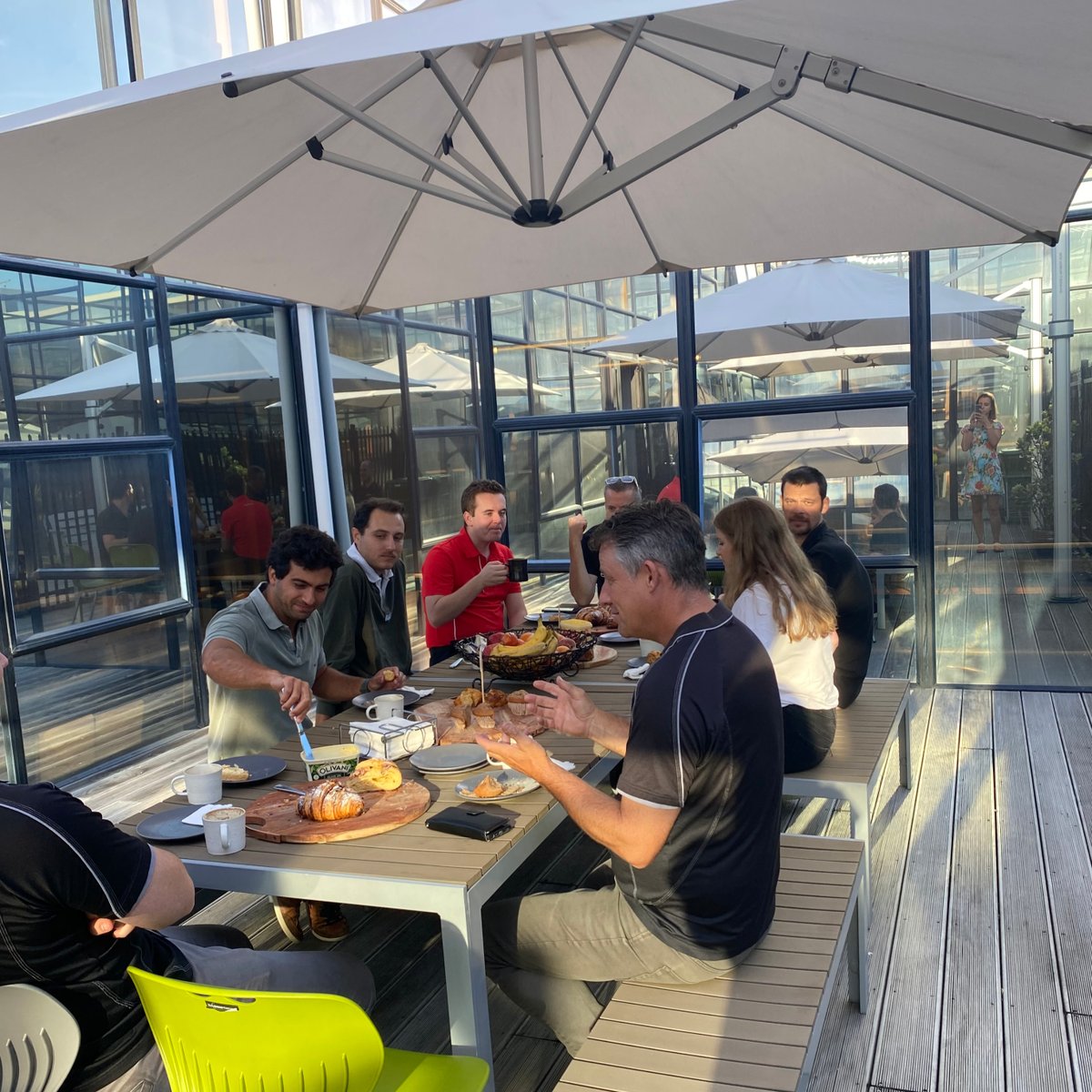 basestationnz's tweet photo. This morning we set up Breakfast Club outside in our private courtyard. Our residents were treated to some delicious treats. ☕ 🥐
Want to experience #basestationlife for yourself? Get in touch with the team for a tour. 🌐 Link in bio 👈. https://t.co/VWBJE1Jnjd